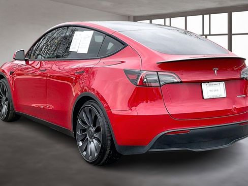 Used 2022 Tesla Model Y Performance image 4