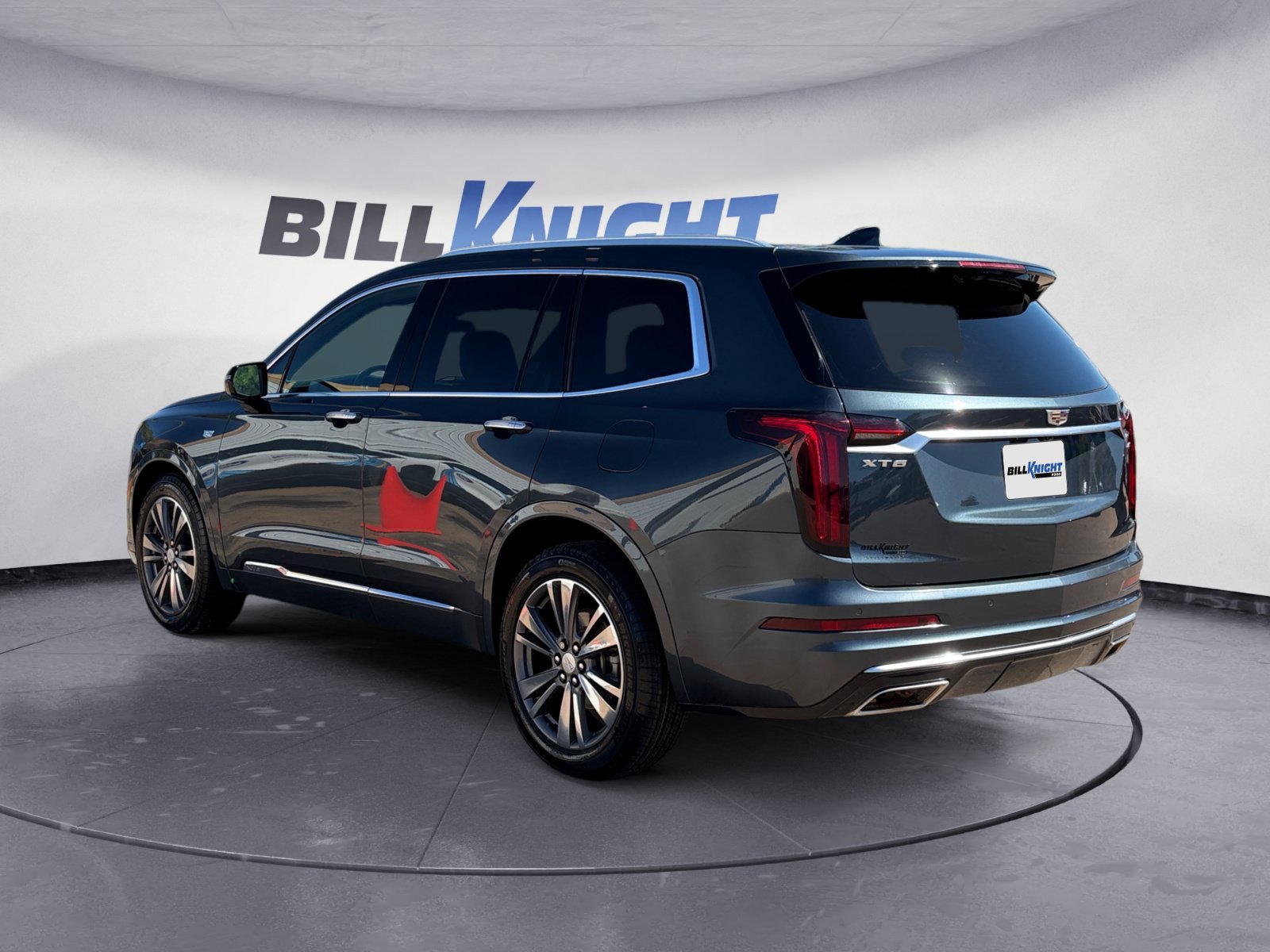 Used 2021 Cadillac XT6 Premium Luxury FWD image 3