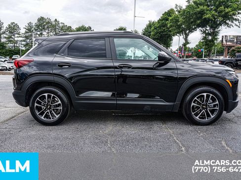 Used 2025 Chevrolet TrailBlazer LT FWD image 11