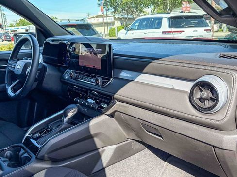 Used 2023 Chevrolet Colorado LT w/ LT Convenience Package II RWD image 35