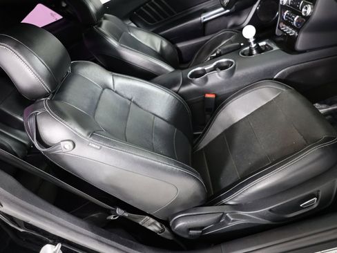 Used 2019 Ford Mustang GT Premium w/ Black Accent Package image 31