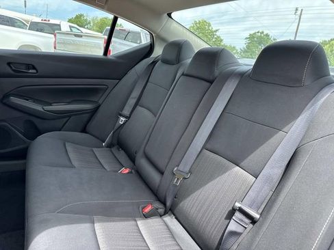 Used 2025 Nissan Altima 2.5 SV FWD image 31
