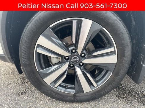 Certified 2023 Nissan Rogue SL w/ SL Premium Package FWD image 9