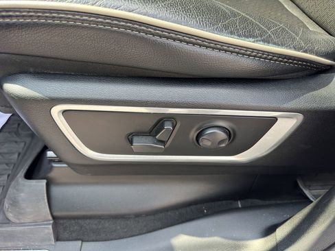 Used 2022 RAM 1500 Laramie AWD/4WD image 22