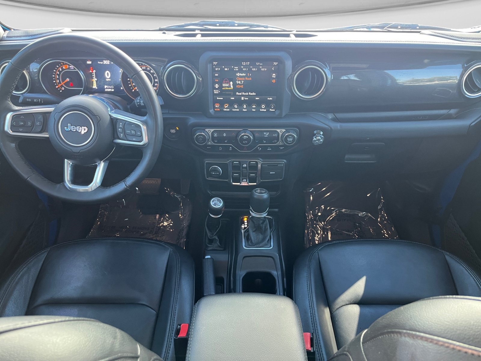 Used 2022 Jeep Wrangler Unlimited Sahara AWD/4WD image 12