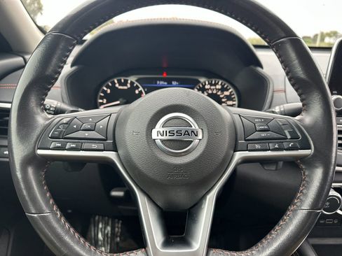 Used 2022 Nissan Altima 2.5 SR image 21