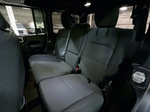Used 2023 Jeep Wrangler Unlimited image 24