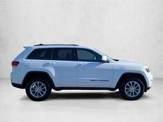 Used 2021 Jeep Grand Cherokee Laredo AWD/4WD video 4