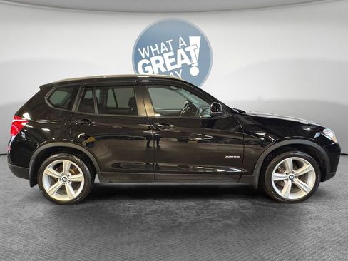 Used 2017 BMW X3 xDrive28i image 2