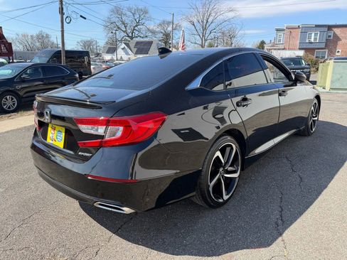 Used 2019 Honda Accord Sport image 10