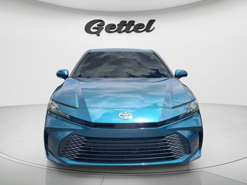 Used 2025 Toyota Camry LE FWD image 2