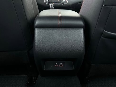 Used 2025 Nissan Altima 2.5 SR image 13