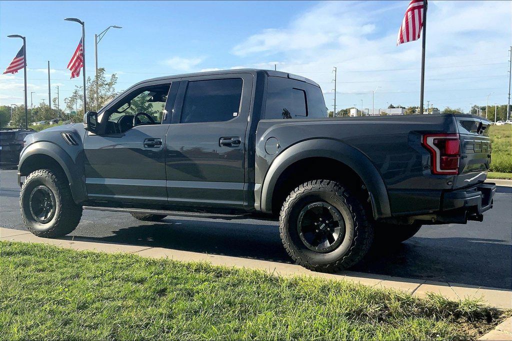 Used 2018 Ford F150 Raptor w/ Equipment Group 802A Luxury AWD/4WD image 2