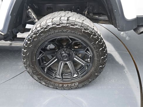Used 2020 Jeep Gladiator Sport w/ Quick Order Package 24S AWD/4WD image 16