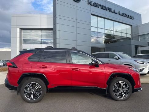 Used 2025 Toyota RAV4 XSE w/ Weather Package image 3