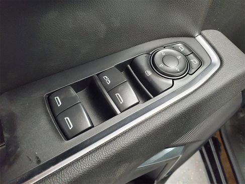 New 2026 GMC Sierra 1500 Elevation image 9