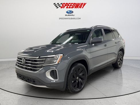 New 2026 Volkswagen Atlas SE image 4