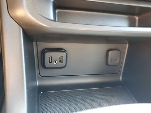 Used 2021 Chevrolet Colorado LT w/ LT Convenience Package AWD/4WD image 26