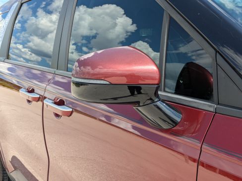 Certified 2024 Kia Carnival EX FWD image 12