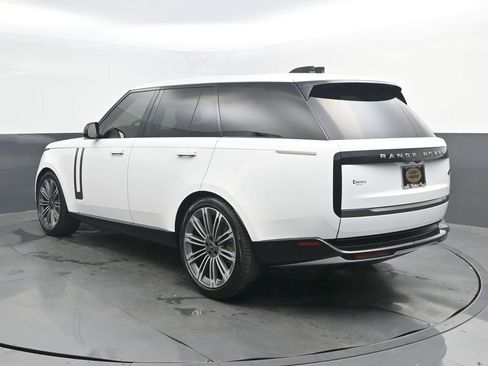 Used 2023 Land Rover Range Rover SE AWD/4WD image 3