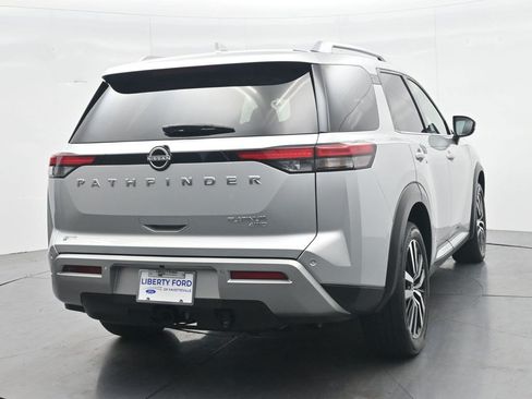 Used 2023 Nissan Pathfinder Platinum AWD/4WD image 6