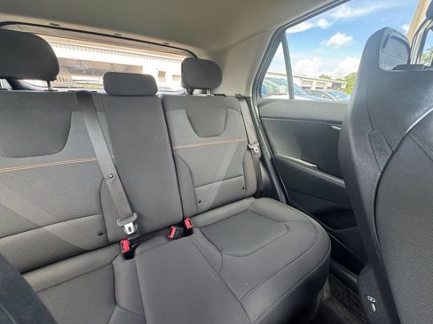 Used 2026 Kia Niro LX FWD image 35