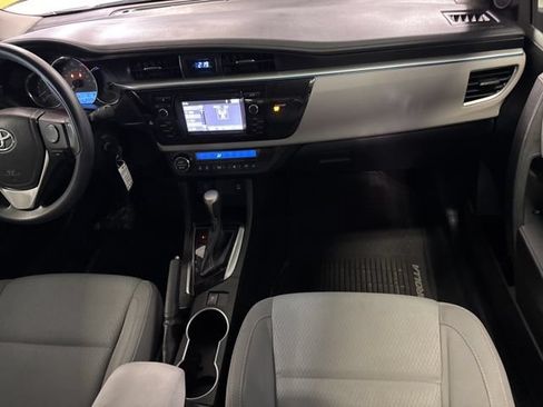 Used 2016 Toyota Corolla LE FWD image 13