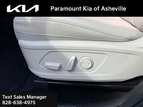 Used 2025 Kia Sorento S w/ Panoramic Sunroof Package image 20