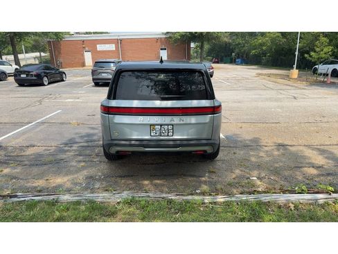 Used 2024 Rivian R1S Adventure AWD/4WD image 4