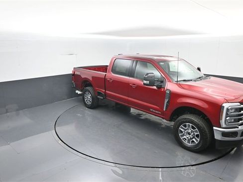 New 2026 Ford F250 Lariat w/ FX4 Off-Road Package image 21