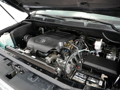 Used 2020 Toyota Tundra Limited w/ TRD Off-Road Package AWD/4WD image 57