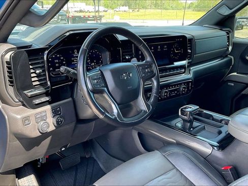 Used 2022 Chevrolet Silverado 1500 ZR2 w/ Technology Package image 14