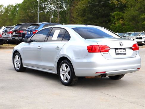 Used 2013 Volkswagen Jetta TDI image 5