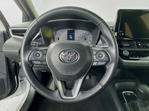 Certified 2025 Toyota Corolla SE FWD image 11