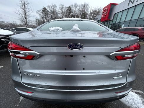Used 2020 Ford Fusion SE image 17