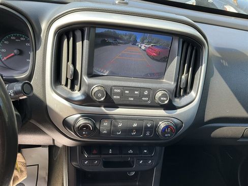 Used 2015 Chevrolet Colorado LT w/ Luxury Package RWD image 23