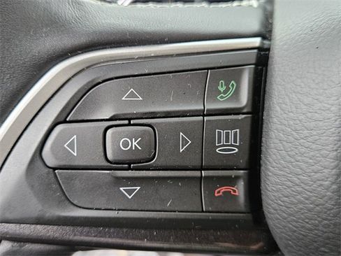 Used 2021 Jeep Grand Cherokee L Laredo w/ Luxury Tech Group I image 25