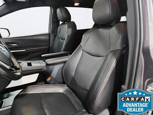 Used 2022 Toyota Sienna XSE FWD image 18
