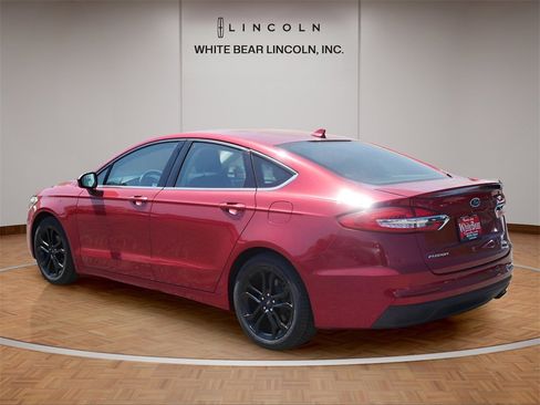 Used 2020 Ford Fusion SE w/ Equipment Group 151A image 3