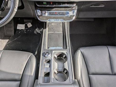 New 2026 Lincoln Corsair Reserve image 18