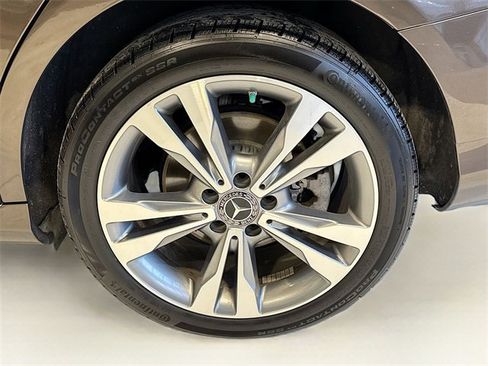 Certified 2018 Mercedes-Benz C 300 4MATIC Sedan image 31