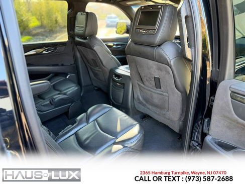 Used 2016 Cadillac Escalade ESV Platinum image 4