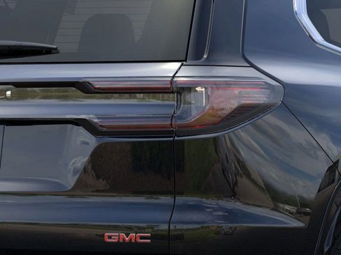 New 2026 GMC Acadia Denali w/ Super Cruise Package image 12