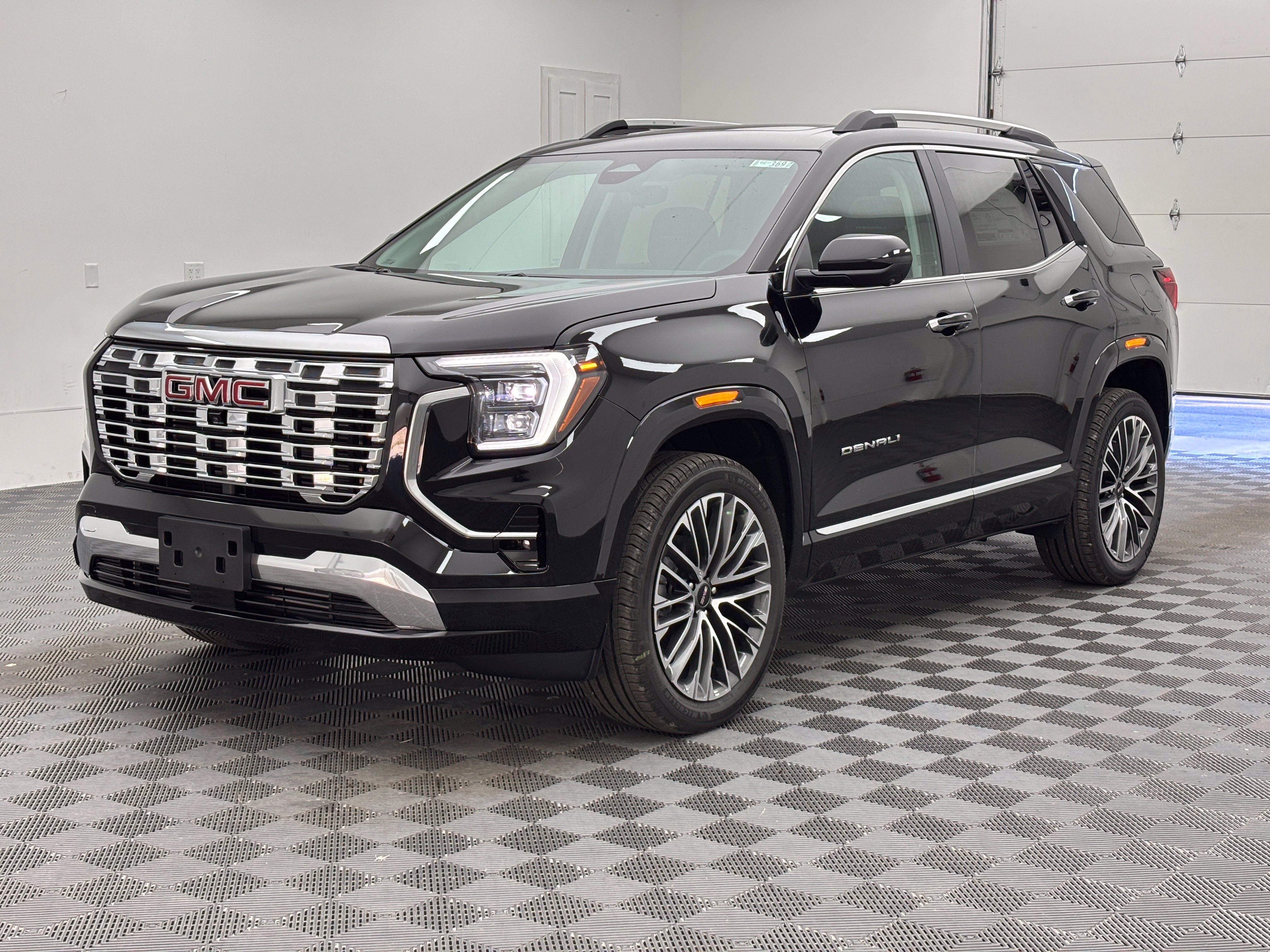 New 2027 GMC Terrain Denali w/ LPO, Floor Liner Package AWD/4WD image 2