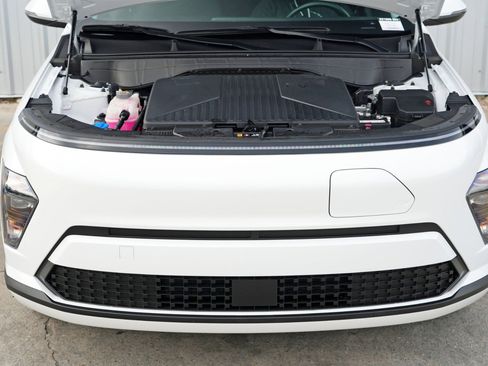 Used 2025 Hyundai Kona SEL image 7