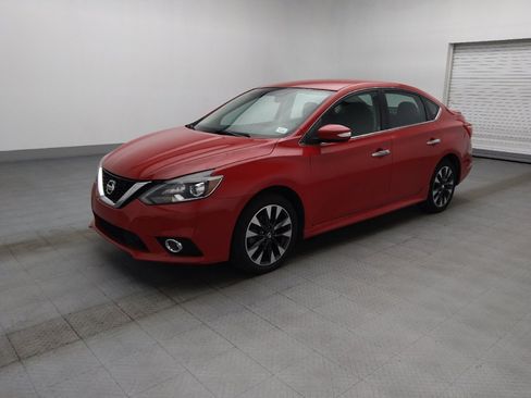 Used 2019 Nissan Sentra SR FWD image 2