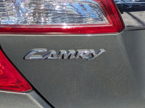 Used 2014 Toyota Camry XLE image 30