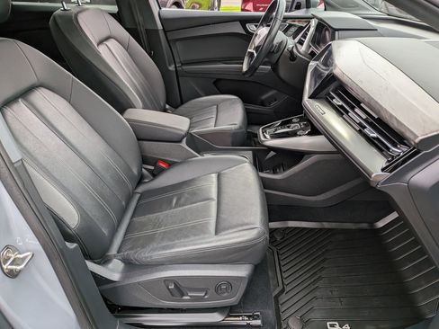 Used 2023 Audi Q4 e-tron Premium Plus w/ Premium Plus image 30