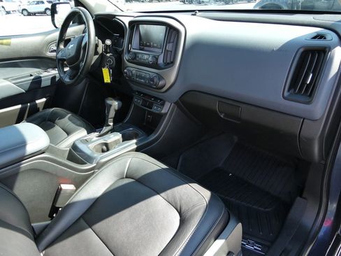 Used 2018 Chevrolet Colorado Z71 w/ Centennial Edition image 14