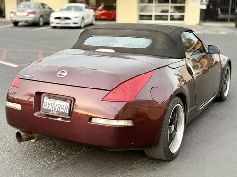 Used 2006 Nissan 350Z Grand Touring RWD image 7